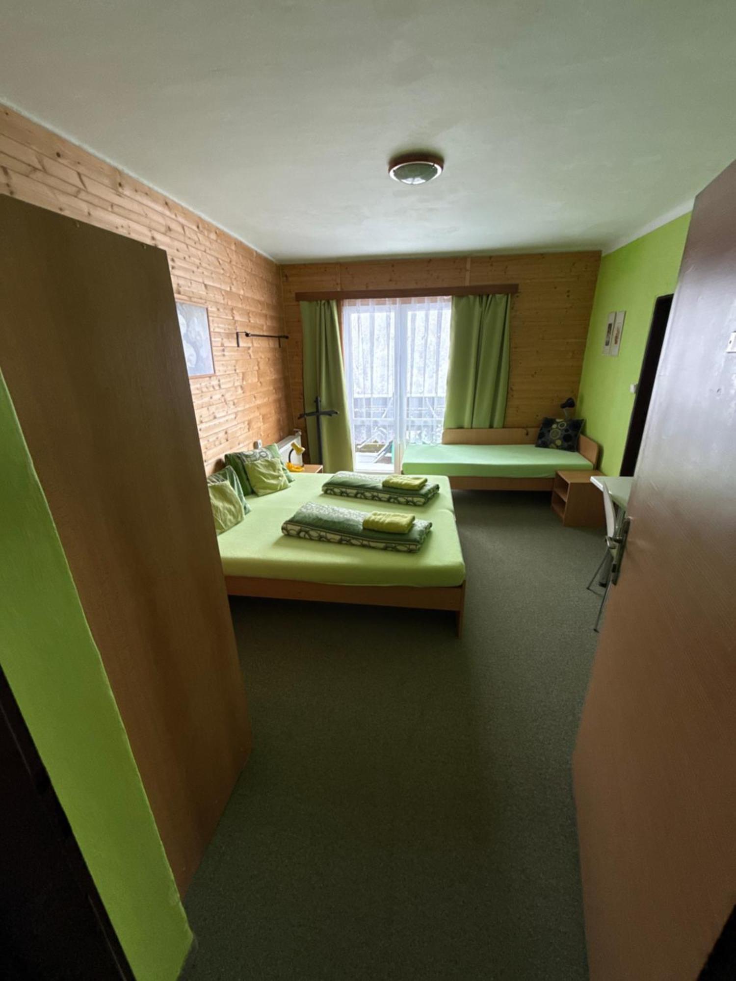 Hotel Zatisi ヤンスケー・ラーズニェ 部屋 写真